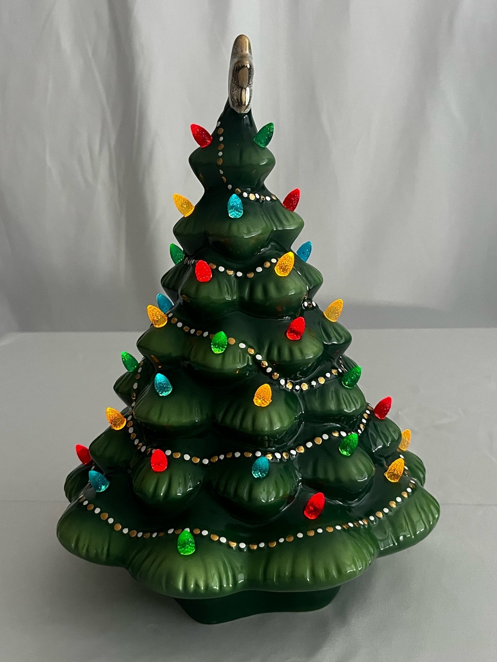 Lenox Treasured Traditions 13.5” Lit Tree Figurine Green Christmas Ceramic - Picture 3 of 12